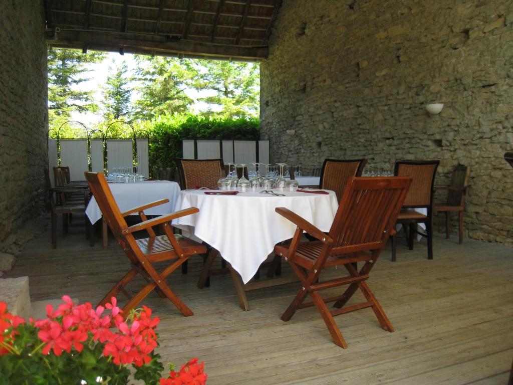 Auberge Du Vernay Charette  Eksteriør billede